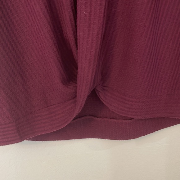 Time And Tru large 12-14 Burgundy v neck shirt blouse - Picture 2 of 9